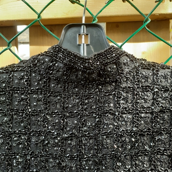 🌈VINTAGE BLACK BEADED ZIPPERED VEST - Picture 5 of 7